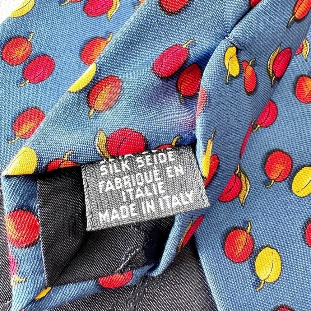 YSL Yves Saint Laurent Men’s Tie Necktie Blue Peaches Fruit Silk